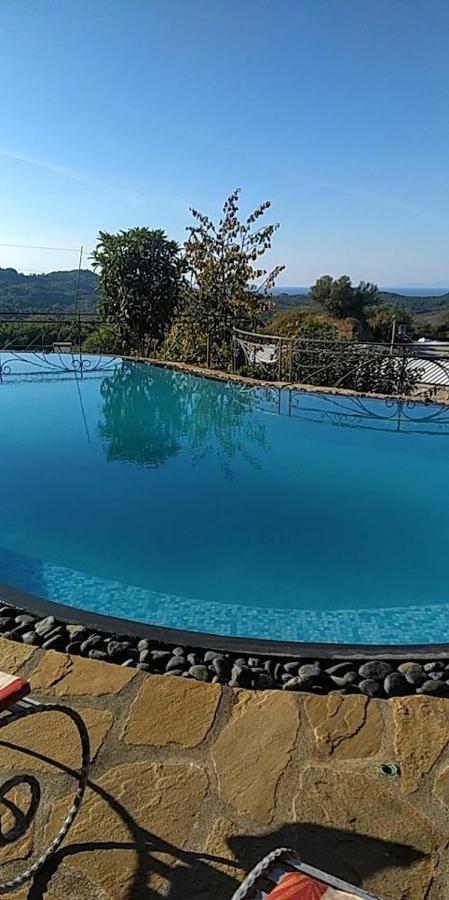 Turisalba Ξενοδοχείο Ishem Εξωτερικό φωτογραφία